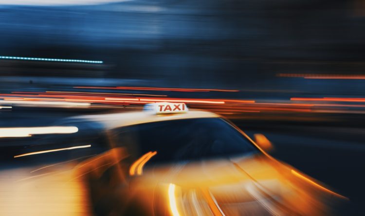 https://www.intelligentinstructor.co.uk/wp-content/uploads/2019/11/taxi-uber.jpg
