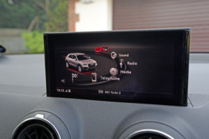 Audi Q2 console